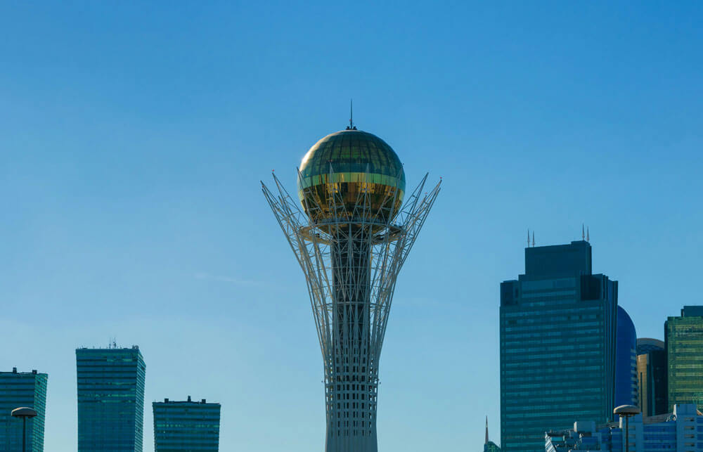 Получение РВП на территории МФЦА